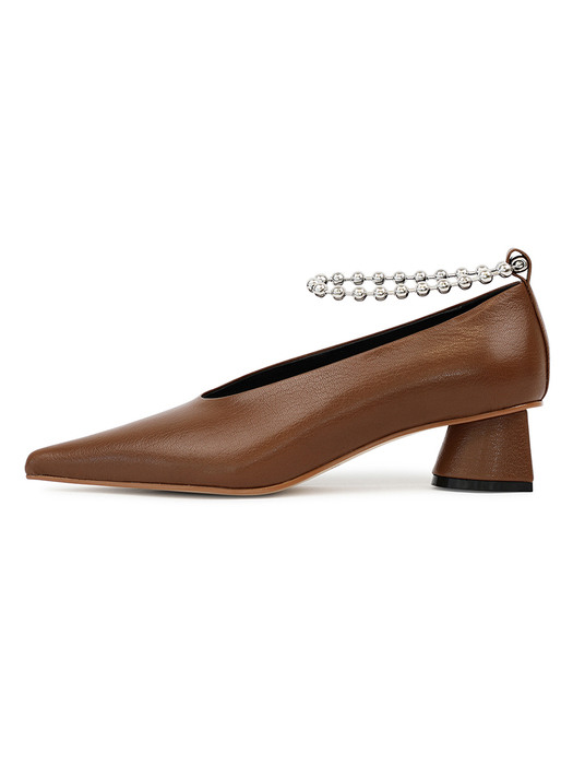 Extreme sharp toe shoes (+ball chain anklets) | Brown