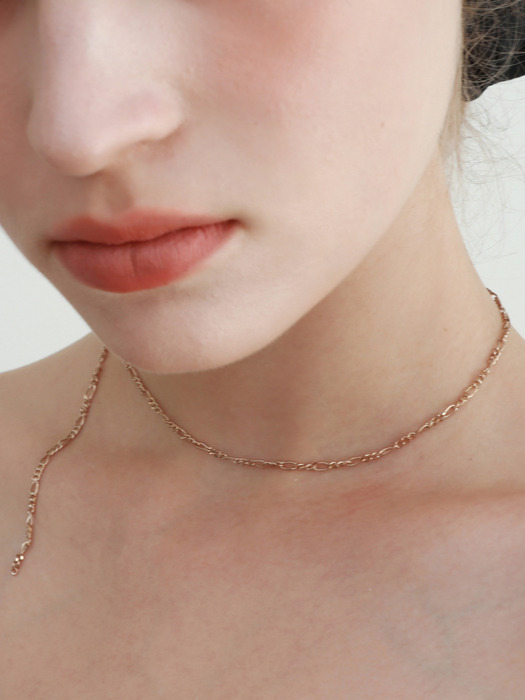 The Silver Necklace 001