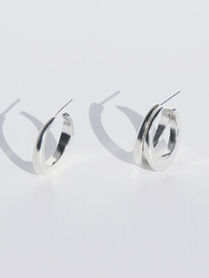 17fw collection Earring 4