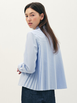 back pleats shirt_spring blue