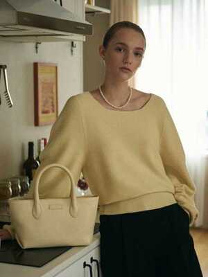 SQUARE NECK BALLOON KNIT_BUTTER