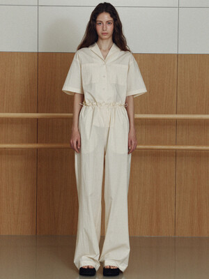 two-way open collared jumpsuit (cream)
