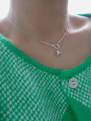 BABY STAR 001 NECKLACE