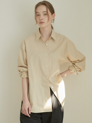 Loose fit shirt (light beige)