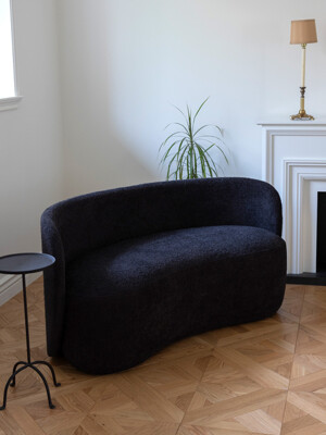 Clam 2 Seater Sofa (Black)