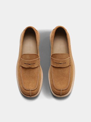 Tail_brown suede