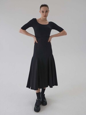 Fyona Wool High Waist Mermaid Skirt [Black]