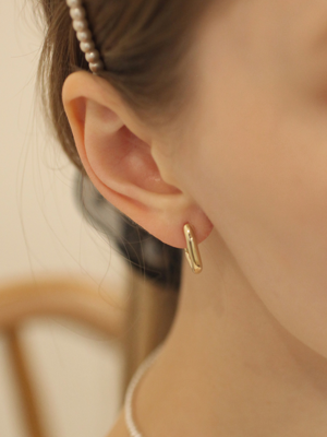 LV046 Bold U-line earrings
