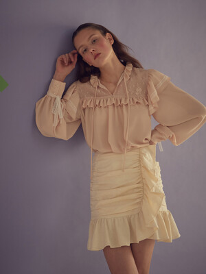 V-NECK LACE BLOUSE - IVORY/BEIGE