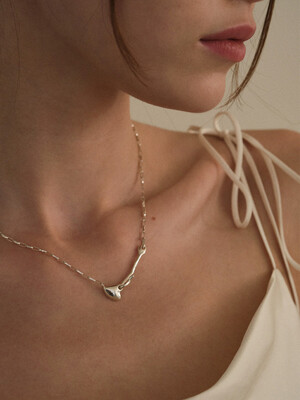 Chubby heart Necklace (Silver chain)