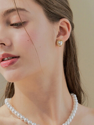 ariel heart pearl earring