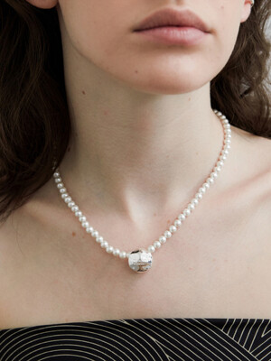 bumpy pearl necklace - silver