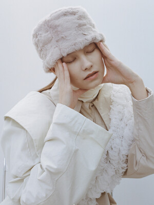 LOW LAMPSHADE HAT_BEIGE