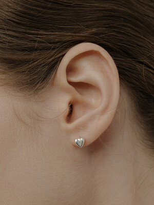 [Silver925] WE023 Silver chubby heart earring