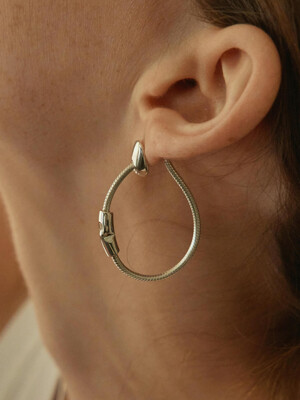 Circle Chain Earring