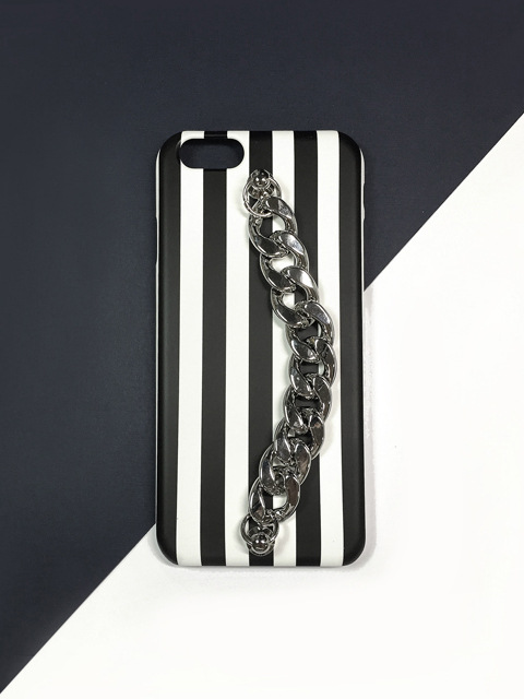stripe chain case.