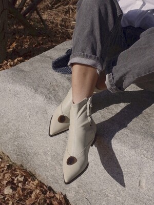 Winklepickers boots Ivory