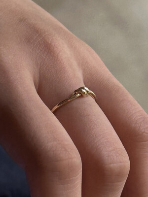 14k Knotted ring