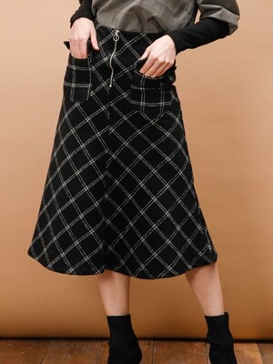 CHECK OUTPOCKET FLARE SKIRT_BLACK