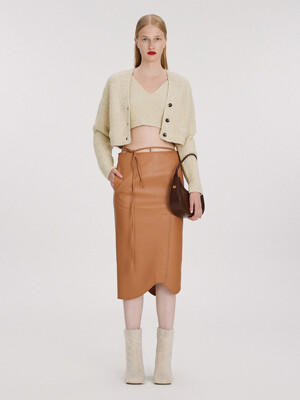 FAUX LEATHER SIGNATURE DETAIL LOW RISE SKIRT (CAMEL)