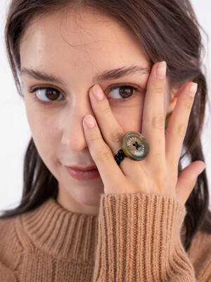 Merry,Motive signature button with knit ring (Khaki)