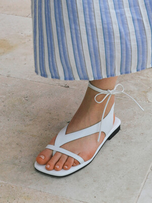 [단독]CLOE 2Way strap flat sandals - 5colors 스트랩 탈부착 플랫샌들