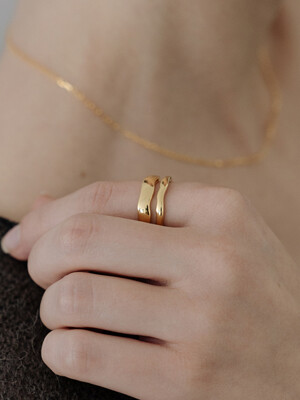 TB024 two line open ring