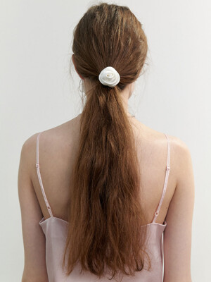 [단독]Satin Rose Hairband (L241WHA010)