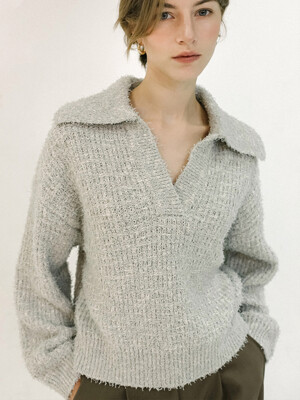 Boucle fur v-neck collar knit