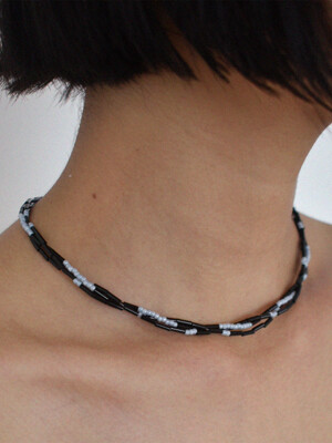 3Twisted Necklace (Black)