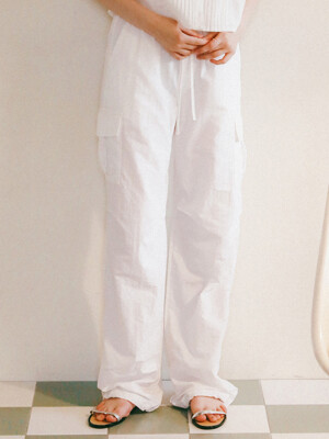 String Cargo Sharing Jogger Pants white