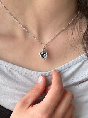 [silver925] black rose necklace