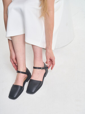 T109 mary loafer black