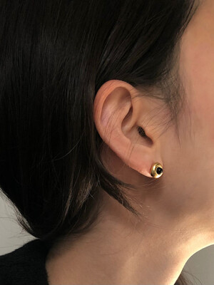 Onix Earring