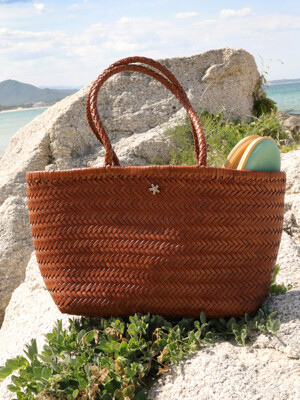 WILLOW BROWN LEATHER BASKET BAG