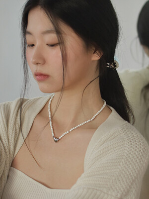 heart magnet cotton pearl necklace (2colors)