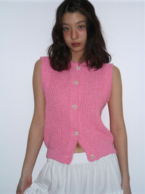 Le Bouton Knit Vest (Taffy Pink)