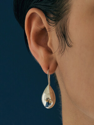 # Moi 4st Moon Jar Earring_02