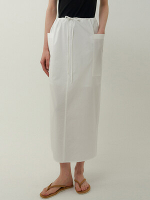 side pocket long skirt (off white)