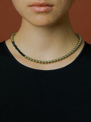Pea green Necklace