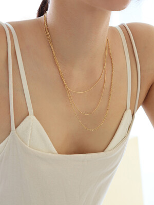 3 Layered necklace