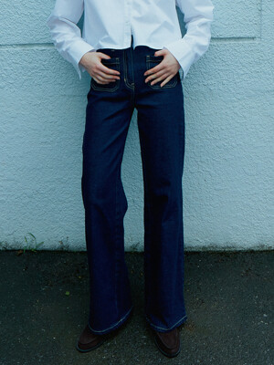 Front Pocket Wide Jeans