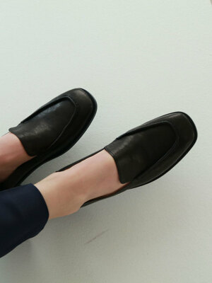 T104 venetian loafer black (2cm)