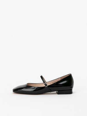 Limpa Maryjane Flat Shoes in Black Wrinkle Patent