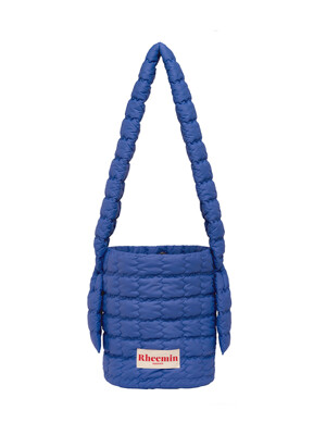 PUPPY quilted  BUCKET CROSS NUGGET -  CLASSIC BLUE