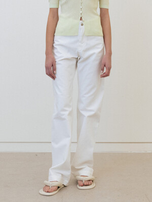 straight-fit white pants (white)