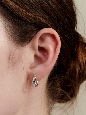 Jerabel one-touch earring