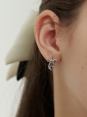 Mono cinta Earring