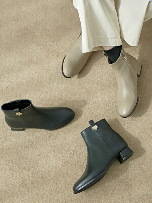 1787 Loveit Ankle Boots