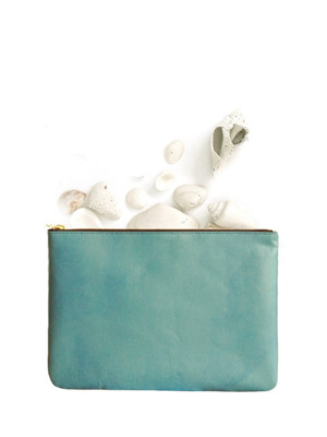 Colorful Days Clutch 330 Brushed Blue